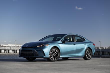Toyota Camry HEV.jpg