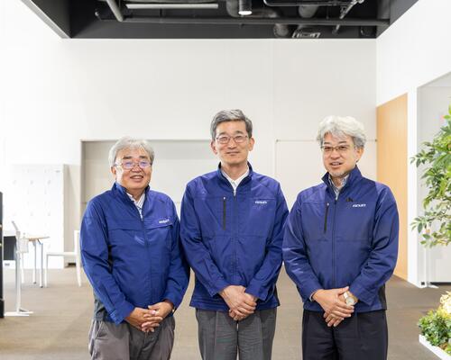Turning More Than 30 Years of Technology into Social Value The World's First Compact NMR System, Built on Superconducting and Cryogenic Technologies