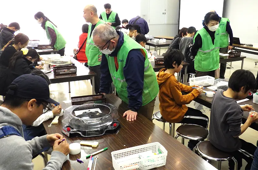 長野県での出前授業（生き物観察）
