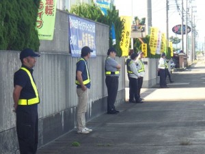 秋空の下　立哨活動