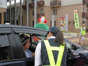 シートベルト着用を呼びかけました②