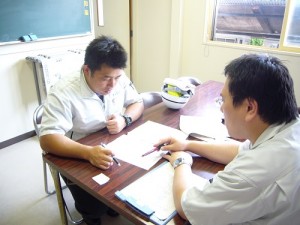 新人教育　デジタルタコグラフを見ながらの指導