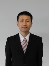 10月よりウィングスに加入しました尺野です。李ヘッドコーチのもと、選手・スタッフ一丸となり、目標であるプレーオフ進出の達成に向けて全力を尽くします。1つでも多くの感動を届けられるよう頑張りますので、温かいご声援をよろしくお願いします。
