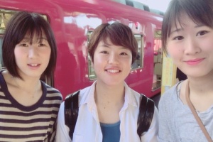 3人でお買い物に行ってきます(左からユウ、キキさん、ハル)