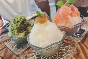 真ん中の「梅かき氷」は絶品