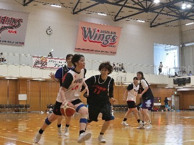 公開ゲームの様子(ウィングスvs今治ブロッサム)