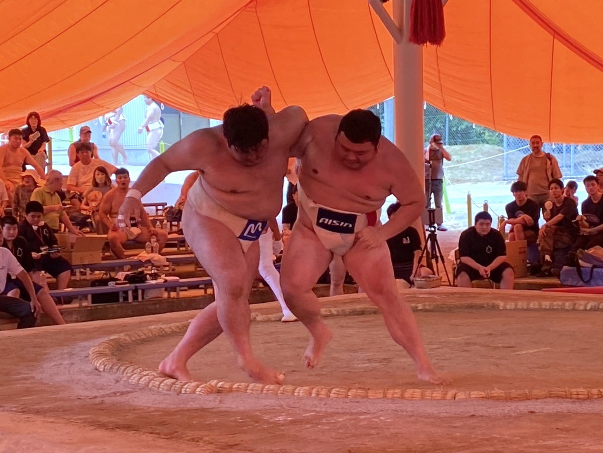 中嶋選手（右）