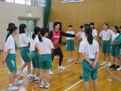 #15濱口選手の指導の様子