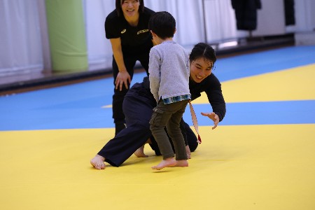 しっぽとりチャレンジの様子
